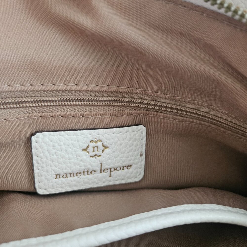nanette lepore white double handle inner pockets gold logo hardware Scarf NWOT - Picture 5 of 9